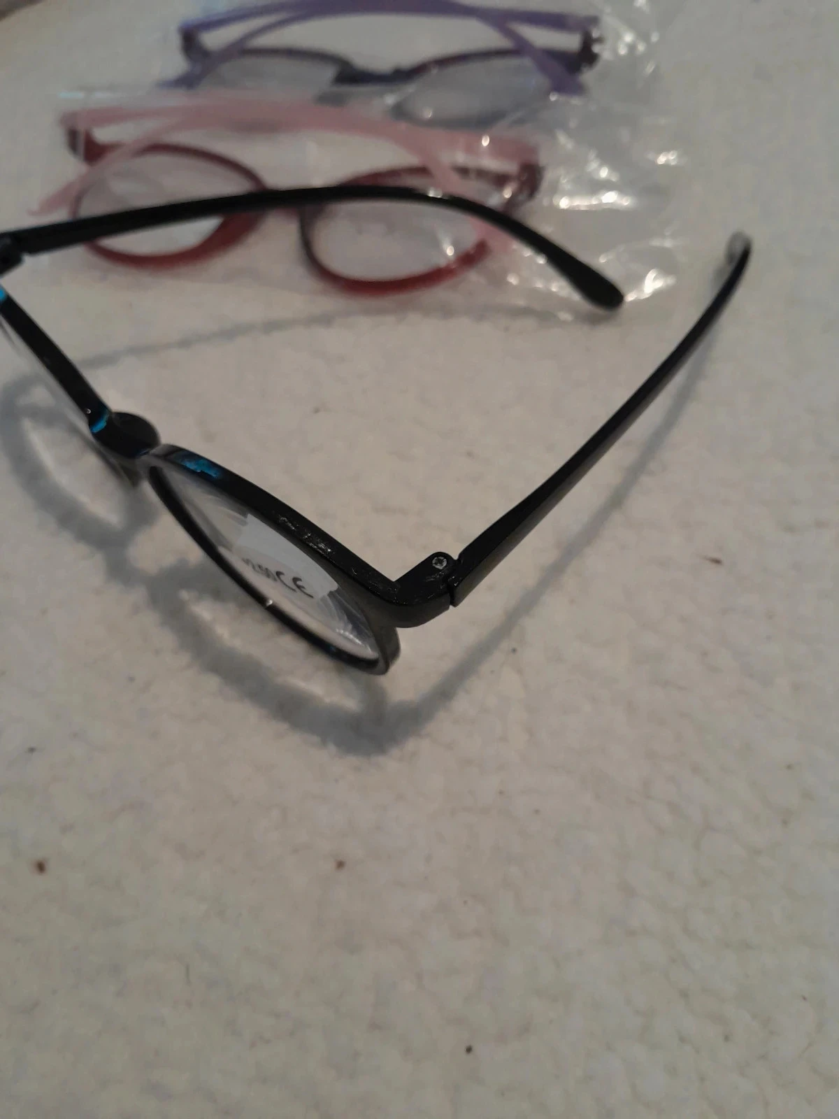 Lote N°04 compuesto de 3 pares de gafas de aumento / de lectura, Corrección +2.50 – photo 7